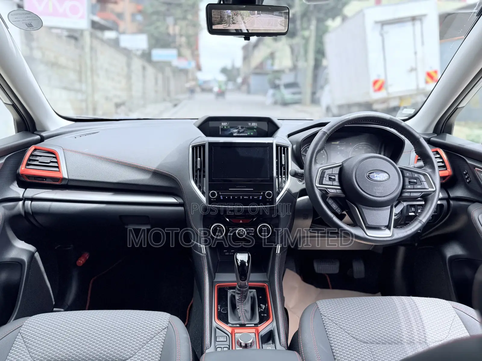 Subaru Forester Premium AWD 2019 White