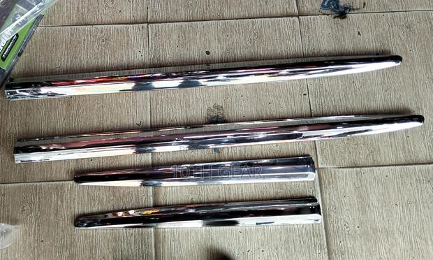 Side Moulding Harrier - main view