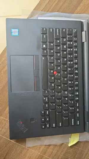 Laptop Lenovo ThinkPad X1 Yoga Gen 8 16GB Intel Core I5 SSD 512GB