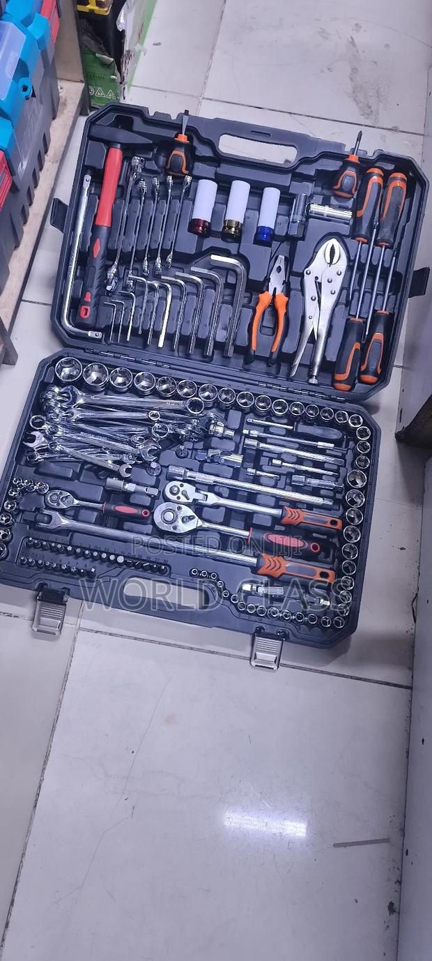 Mechanical 142pc Socket Spanner Set - main view