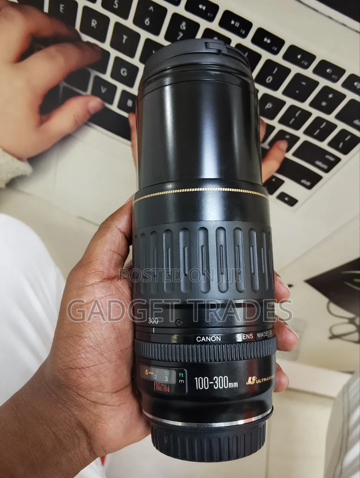 Canon 100-300mm F/4.5-5.6 Usm Autofocus Lens