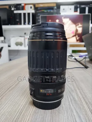 Canon 100-300mm F/4.5-5.6 Usm Autofocus Lens