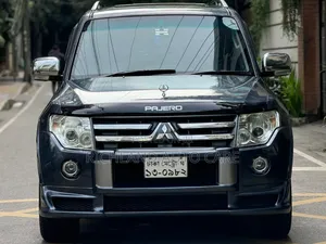 Headlight Pajero V93