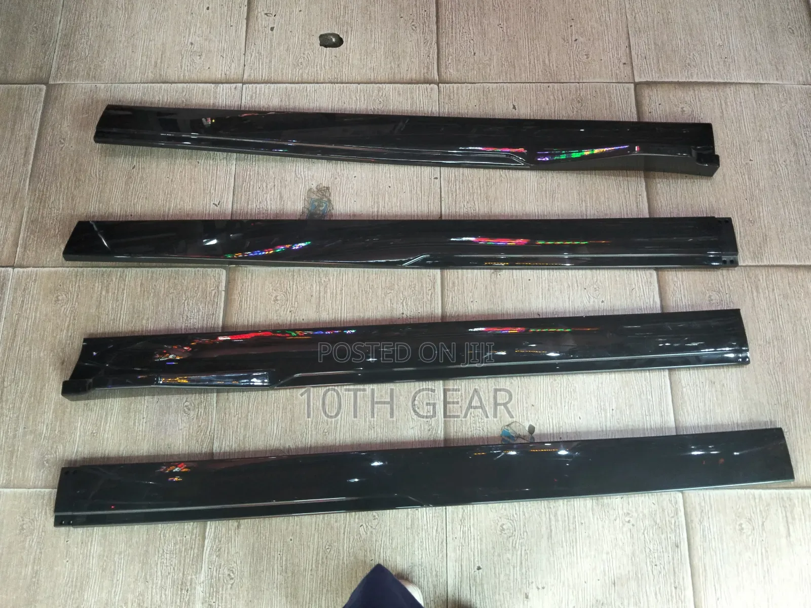 Side Skirts (Black)
