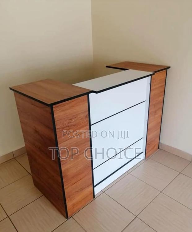 Reception Waiting Desk