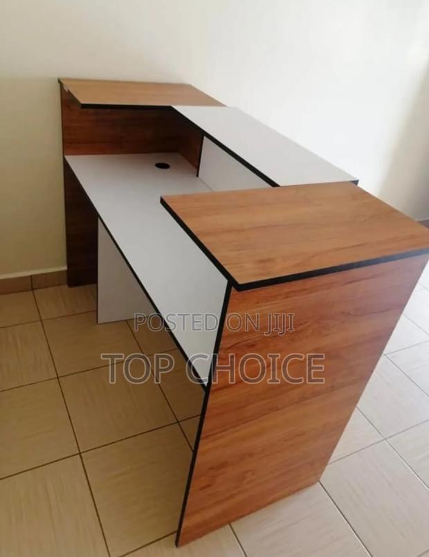 Reception Waiting Desk - thumbnail 2