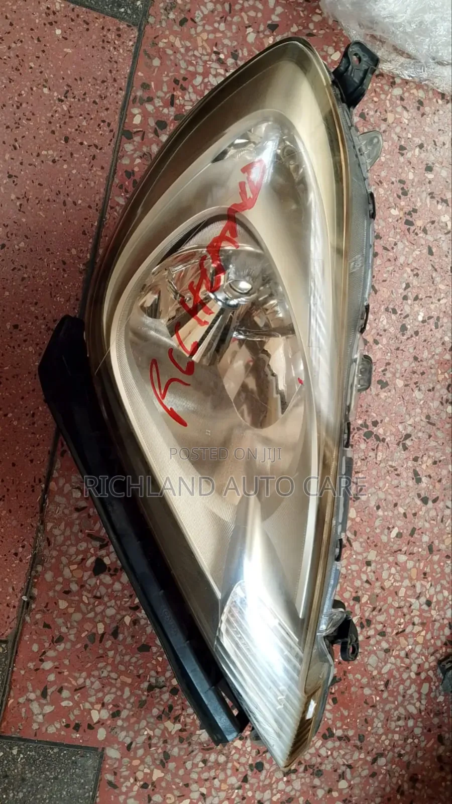 Headlight Honda Fit Jazz 2012