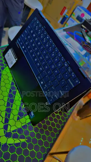 New Laptop HP OmniBook X Flip 14" 16GB Intel Core Ultra 7 SSD 1T