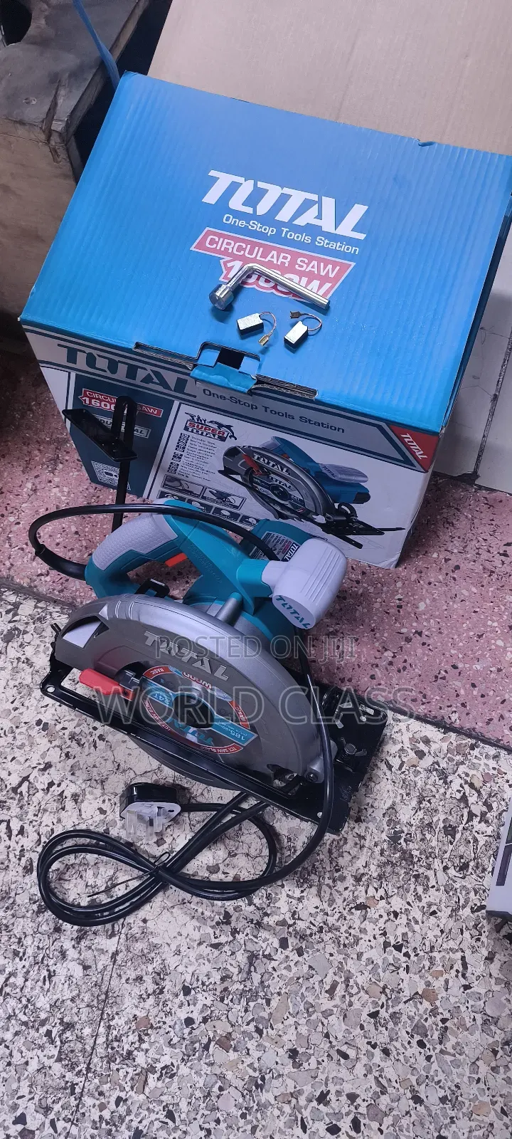 Commercial 1600w Total Circular Saw