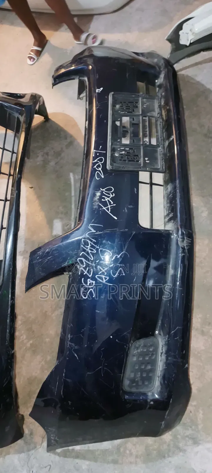 Genuine Quality Ex Japan Toyota 141 Front Bumper Available