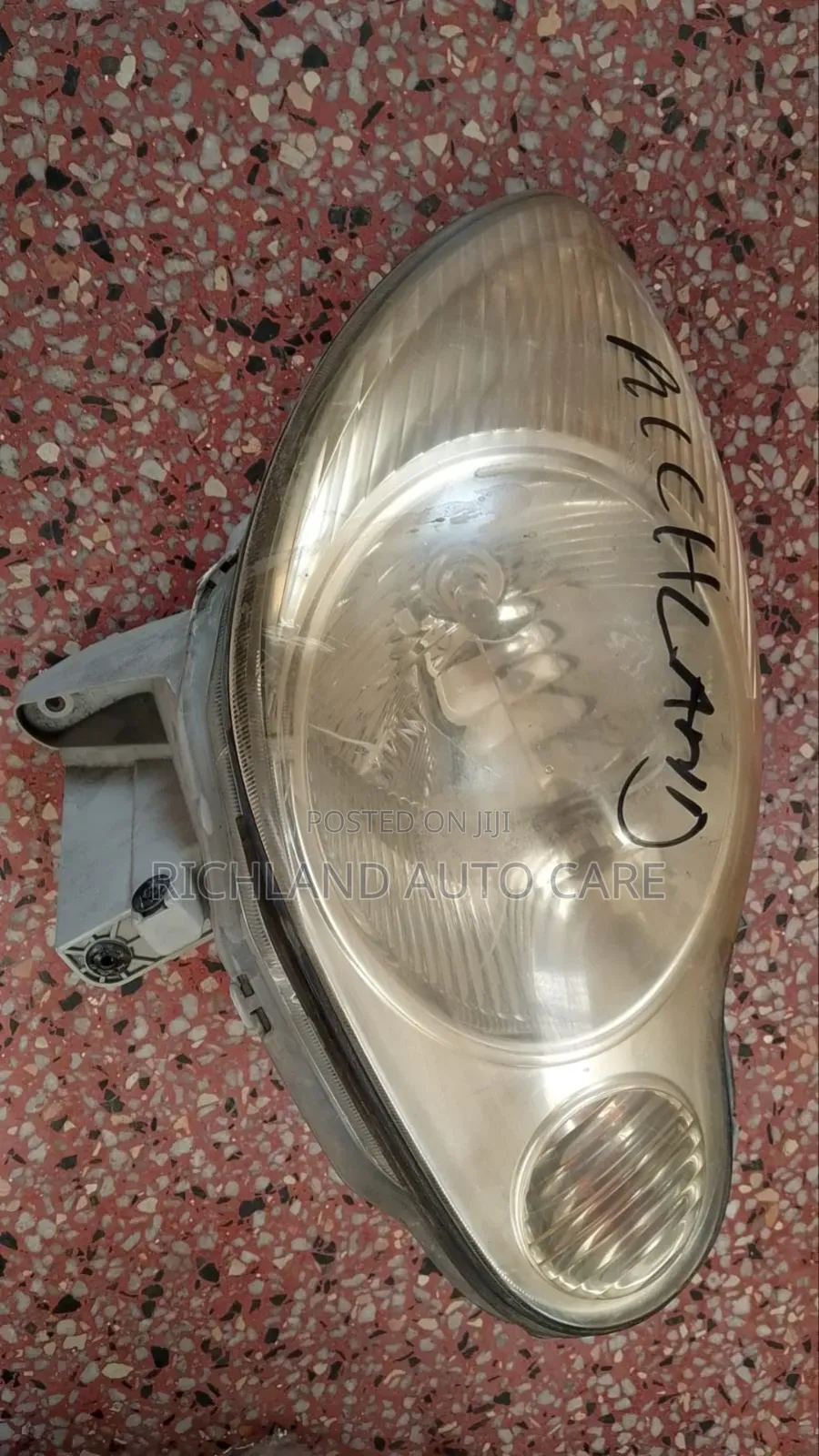 Headlight Duet/Daihatsu Storia M100