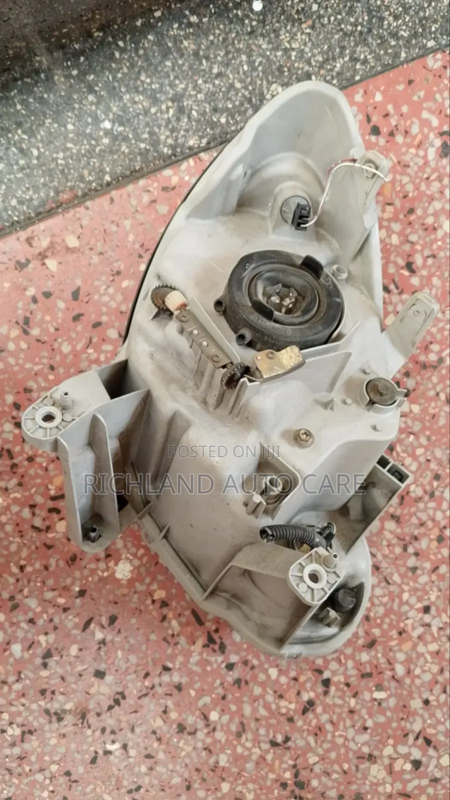 Headlight Duet/Daihatsu Storia M100