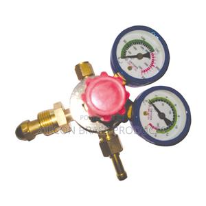 Double-Gauge-Oxygen-Regulator - main view