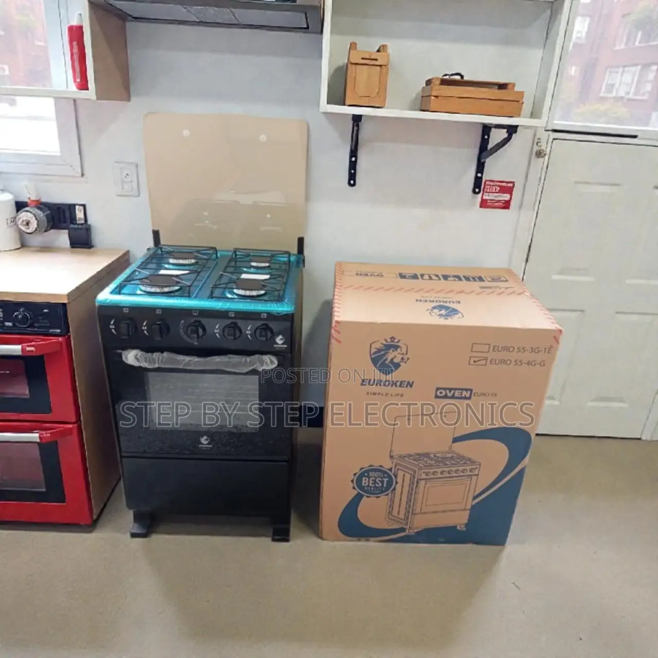Heavy Duty Free Standing Cooker With Gas Oven and Steel Top Finish