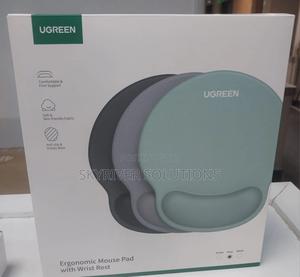 Ugreen Ergonomic Mouse Pad With Wrist Rest - main view