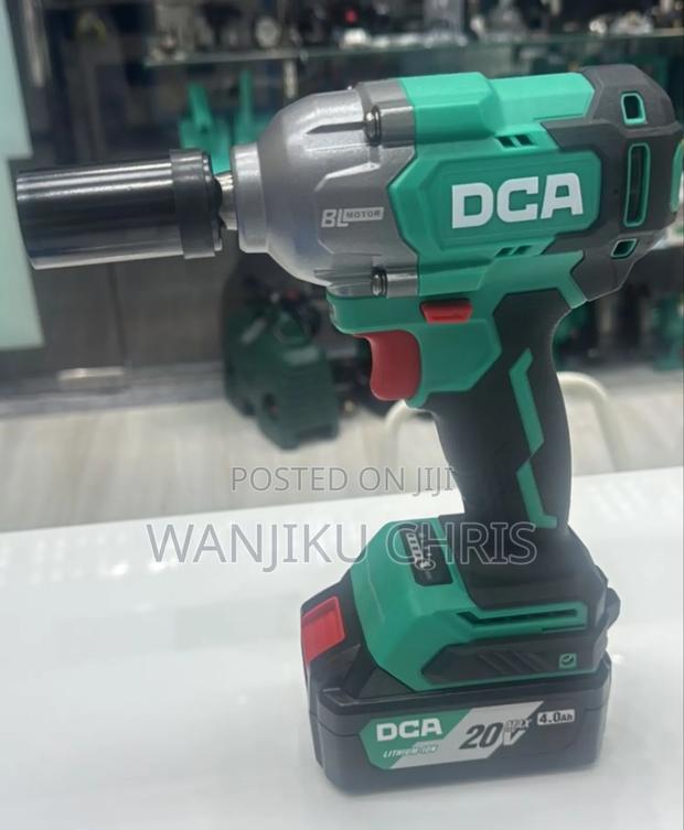 Strong Strength and Speed Impact Wrench/Impact Wrench