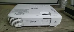 Clean Refurbished Epson Projector – Crystal Clear Display