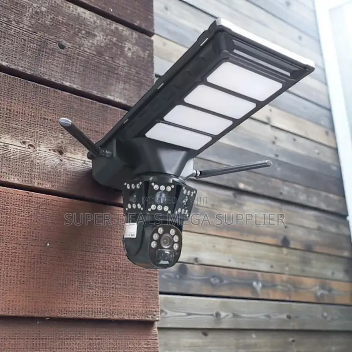 Outdoor Security Surveillance 4g PTZ Rotating Camera Solar Streetlight
