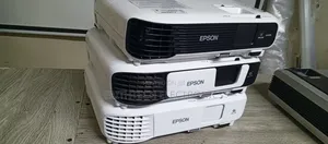 Refurbished Clean S05 Projector – Long Lamp Life