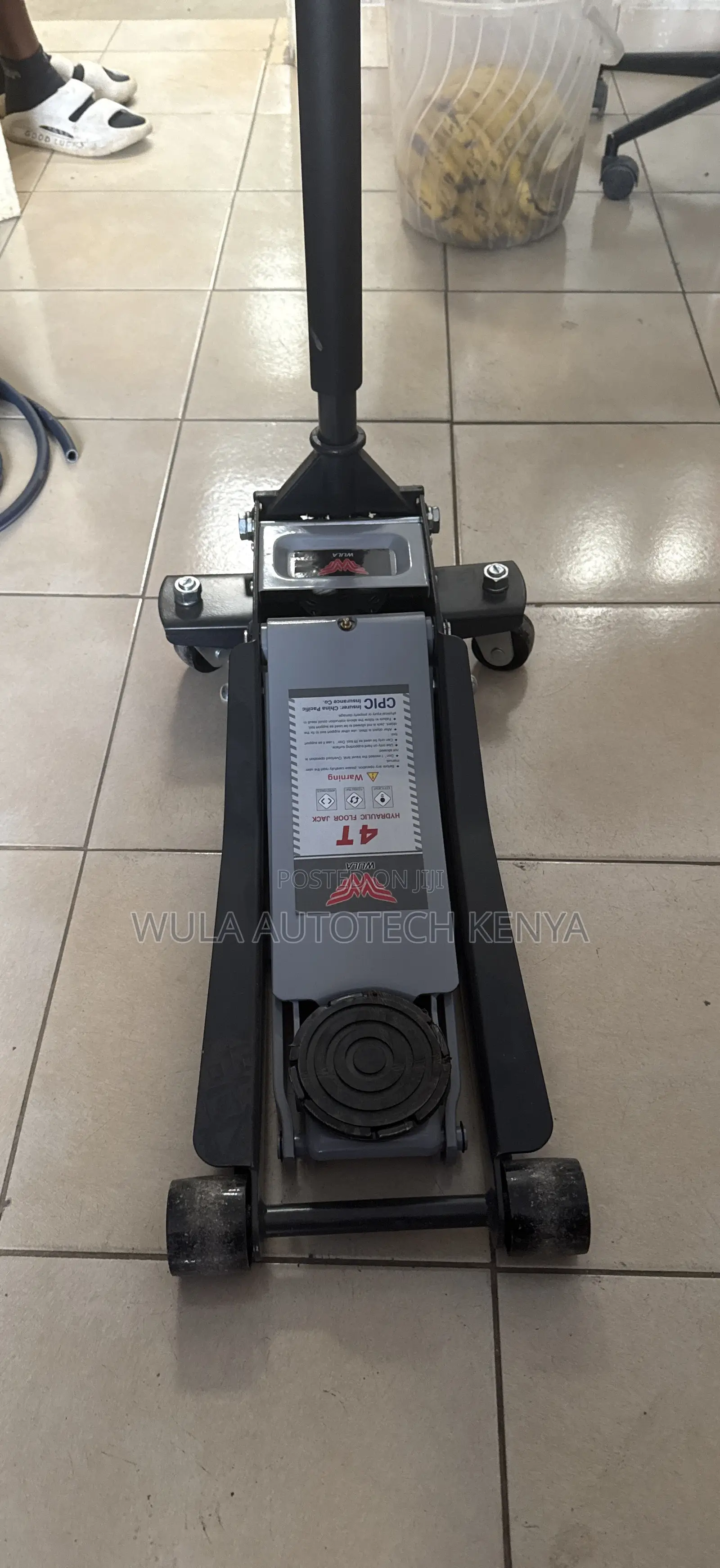 The Hydraulic Trolley Jack 4t