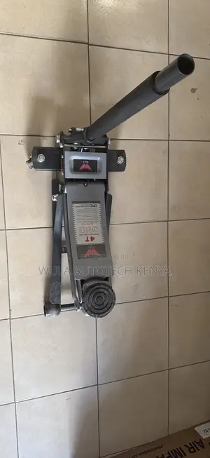 The Hydraulic Trolley Jack 4t