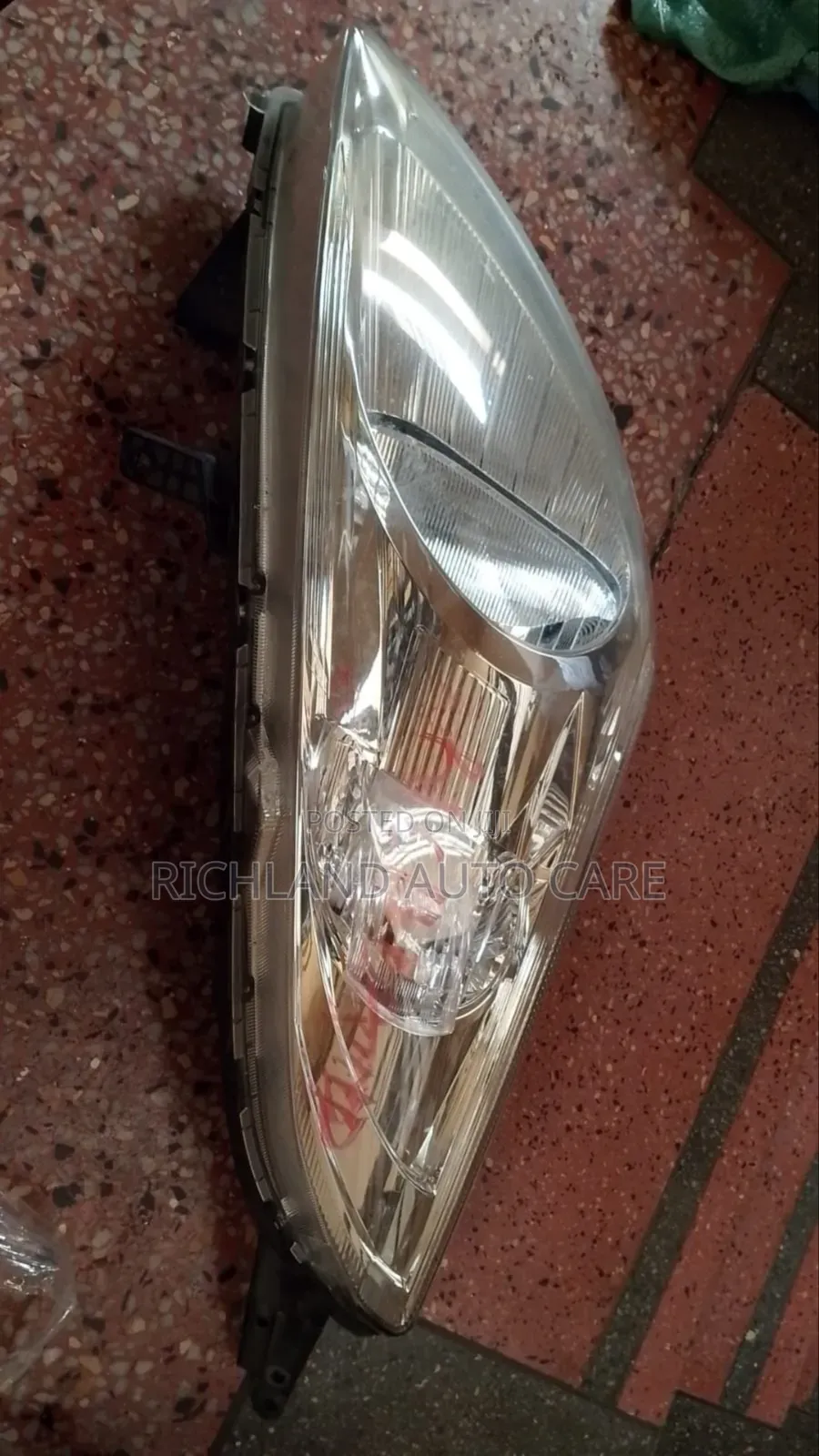 Headlight Suzuki Baleno