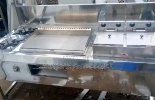 Commercial Cooker, Combined With Deep Fryer And Chapati Hot Plate - main view