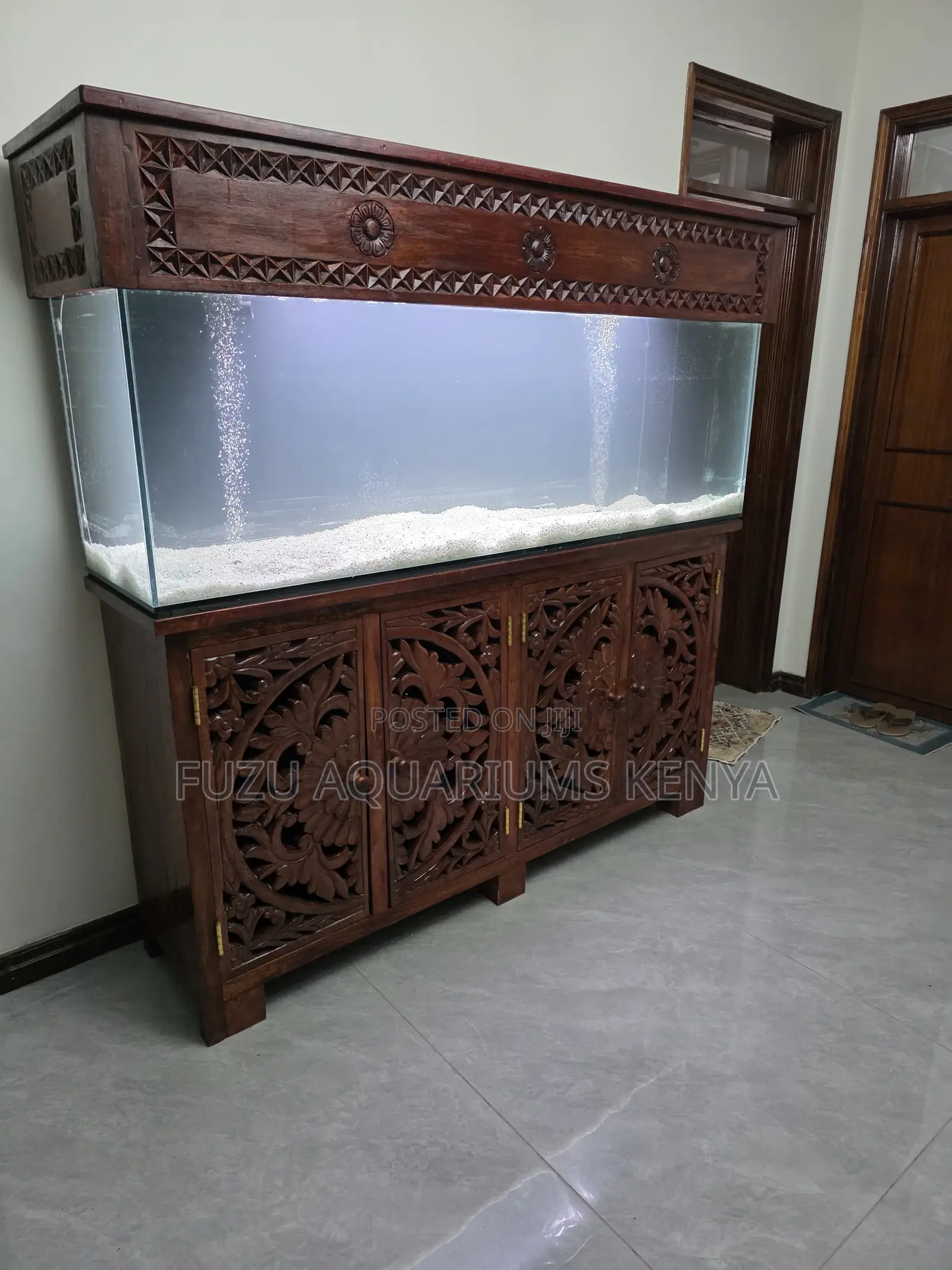 Engineered for Purity: Hardwood Aquarium With Bottom Filtration