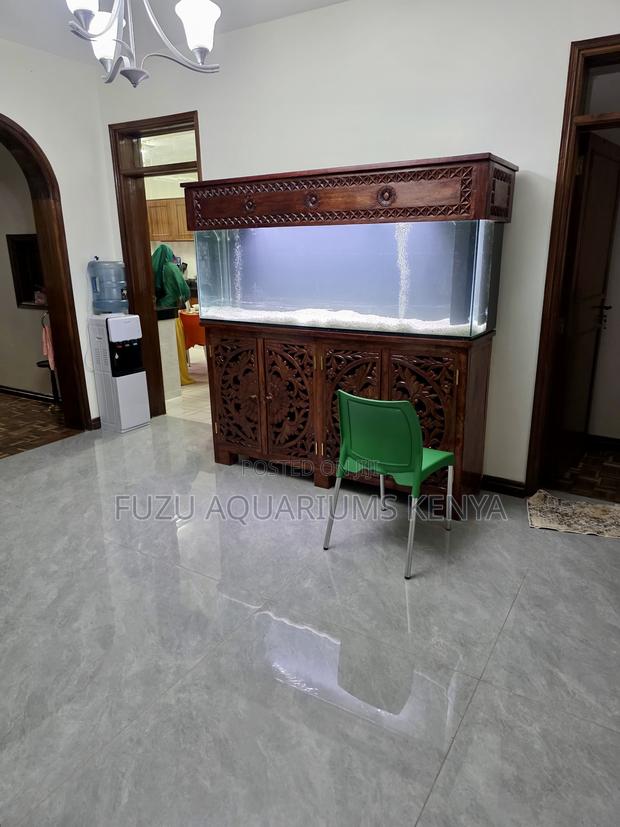 The Under-Gravel Advantage: Premium Hardwood Aquarium System