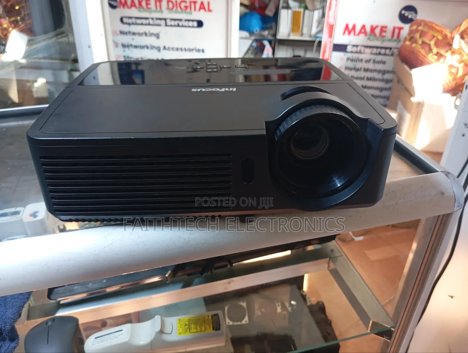 Refurbished Classroom Projector – Ready to Use