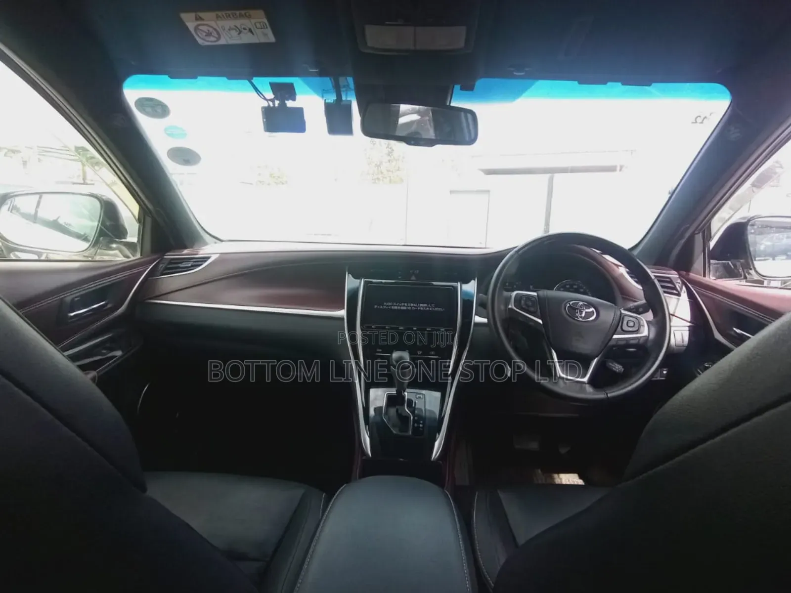 Toyota Harrier 2.0 4WD 2019 White