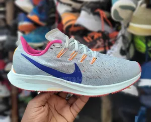 Sneakers, Sport Shoes