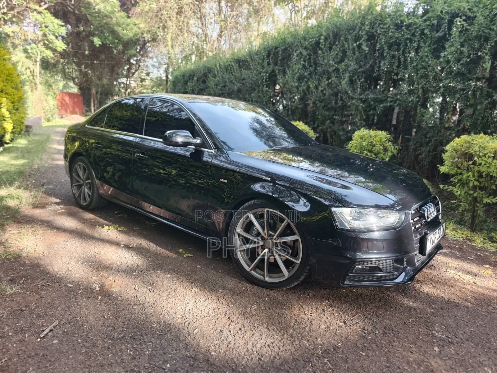 Audi A4 2.0T Premium FWD FrontTrak 2016 Black