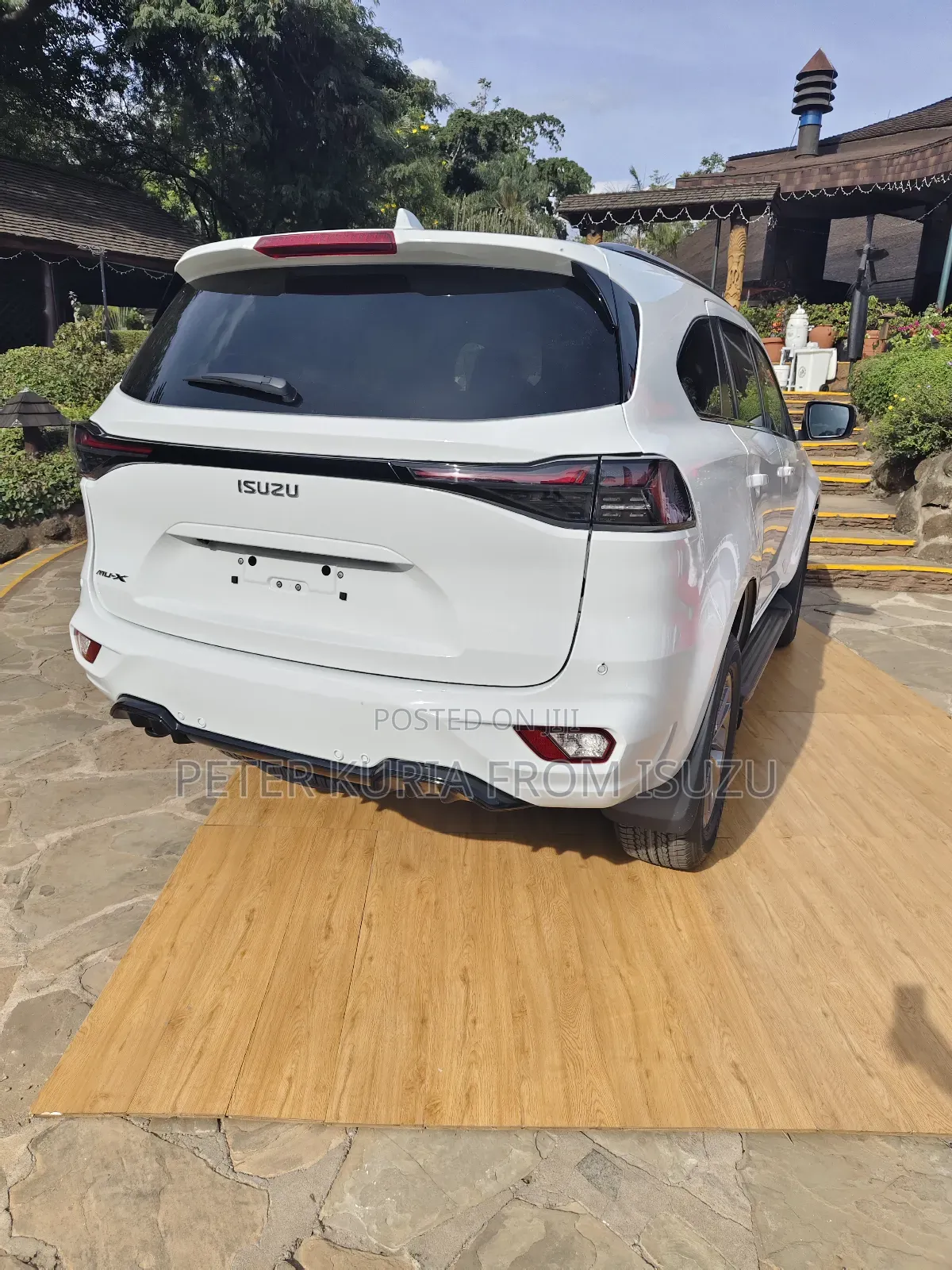 New Isuzu MU-X 2025 White