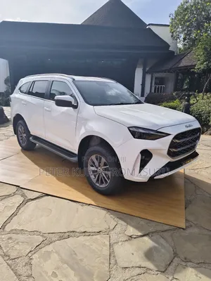 New Isuzu MU-X 2025 White
