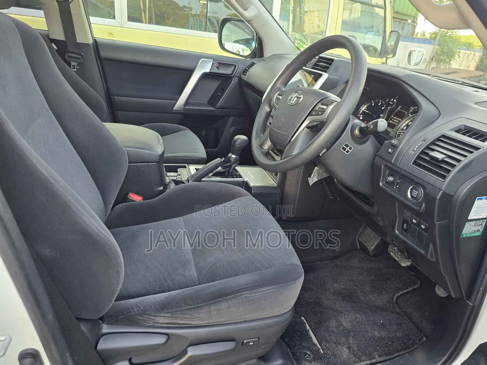 Toyota Land Cruiser Prado 2018 White
