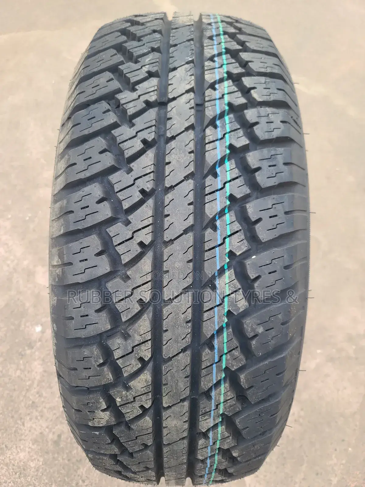 285/60r18 Maxtrek Tires [All-terrain ]