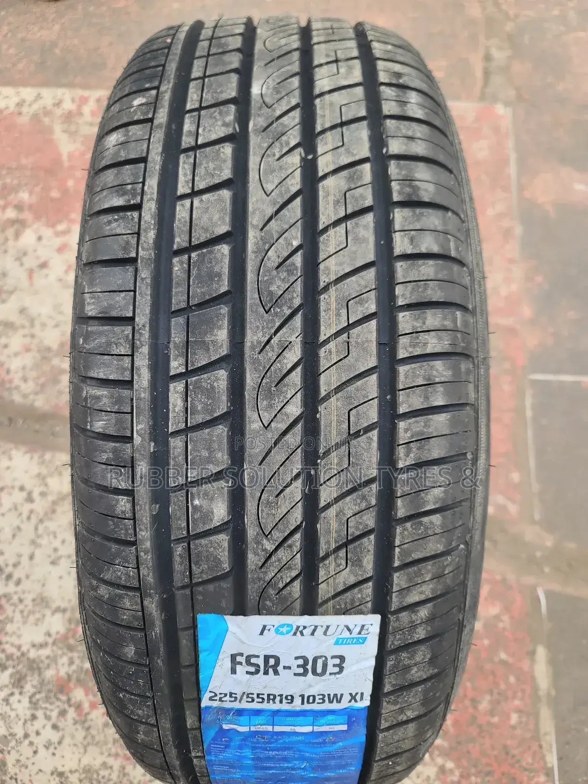 225/55r19 Fortune Tires [Fsr-303]