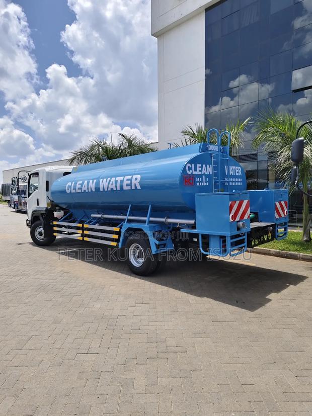 New Isuzu FRR With Water Tank - thumbnail 3