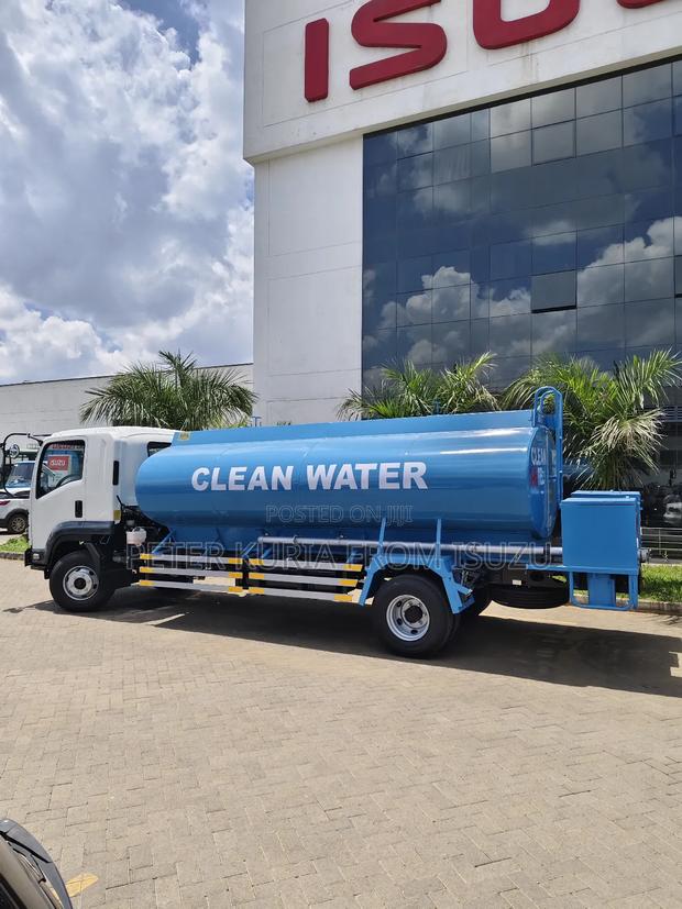 New Isuzu FRR With Water Tank - thumbnail 4