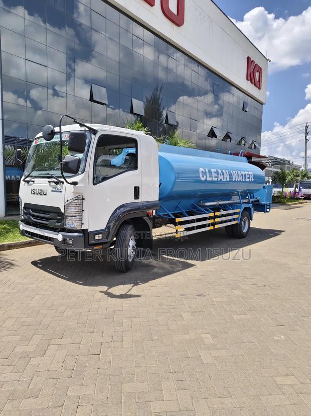 New Isuzu FRR With Water Tank - thumbnail 6
