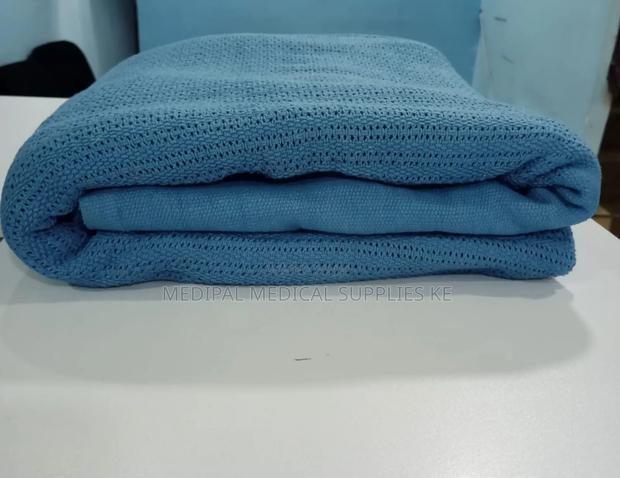 Cellular Blanket - main view