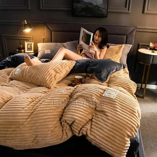 Weaver High Quality Velvet Duvet Set