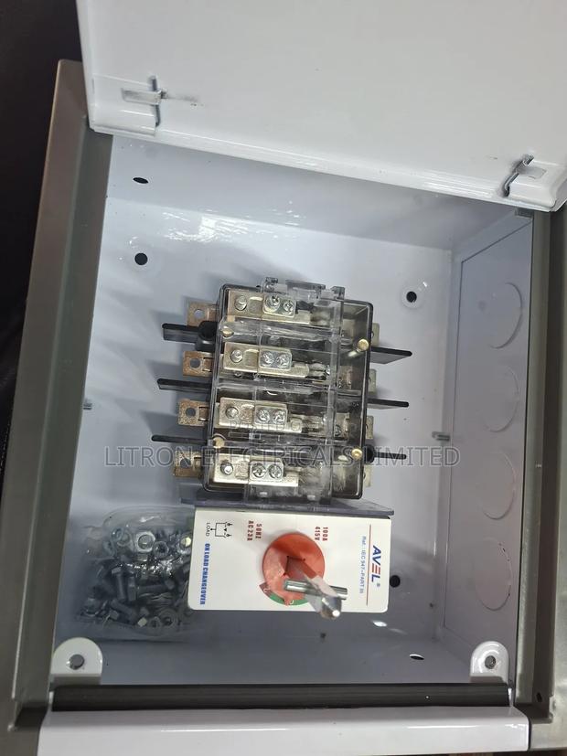 Manual Change Over 125a - thumbnail 3