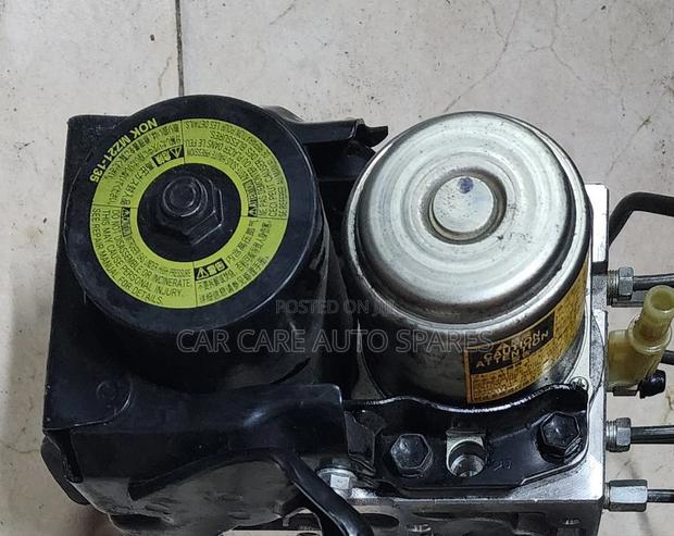 Abs Pump Toyota Crown - thumbnail 2