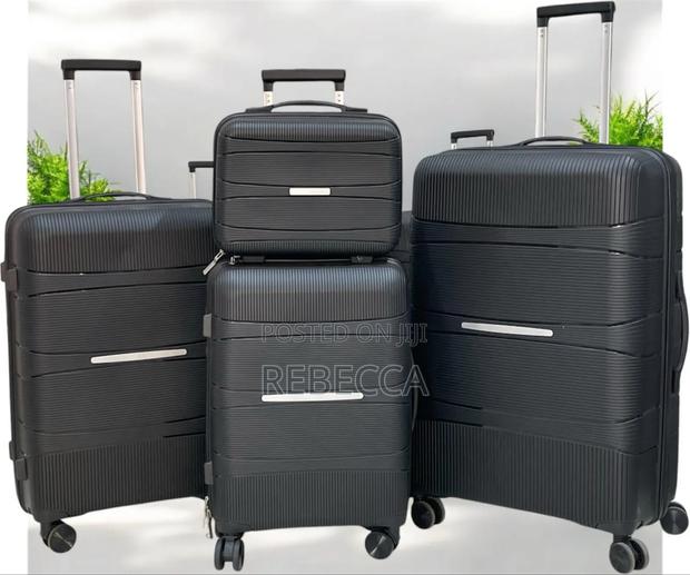 Travelling Bags - thumbnail 4