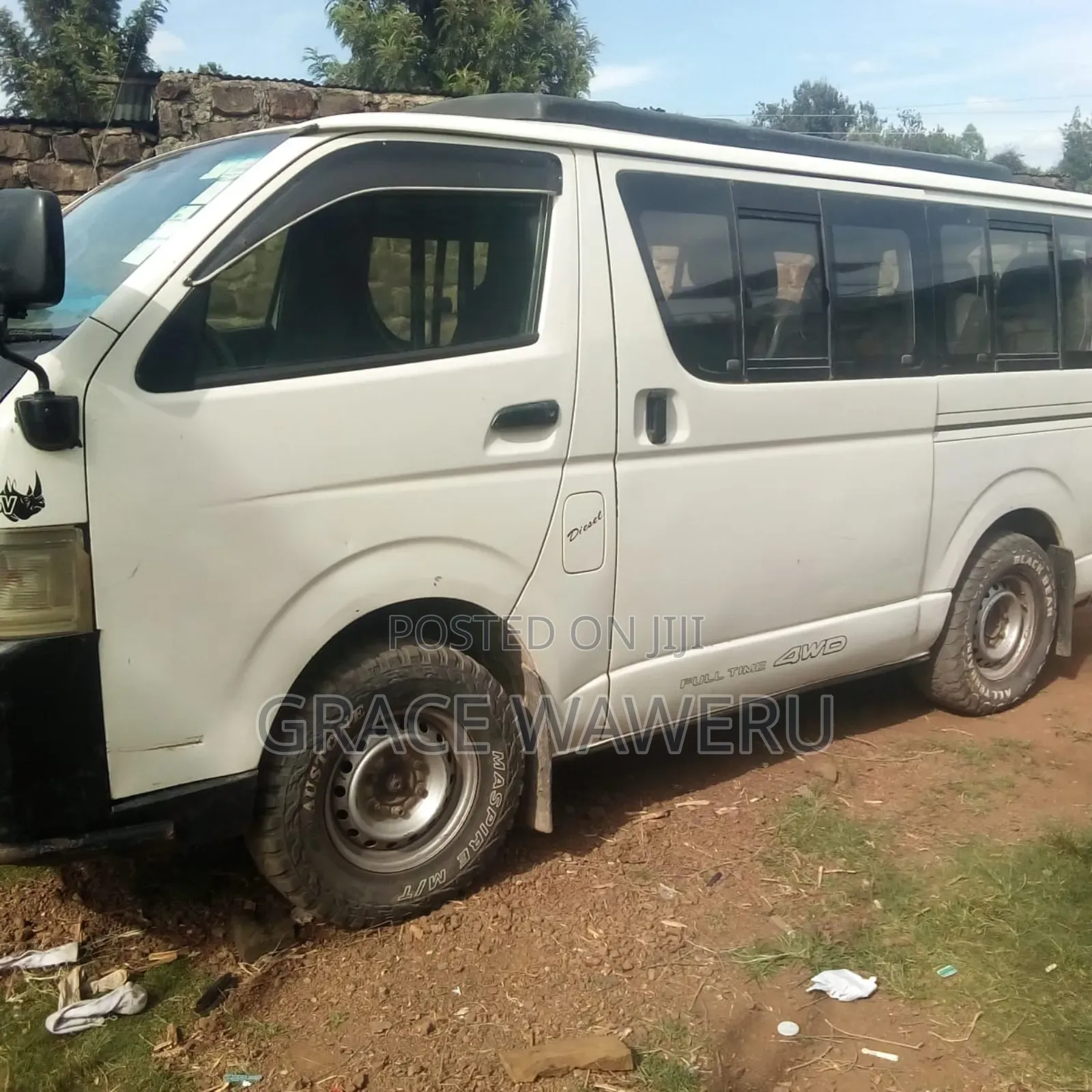 Toyota HiAce 2018 White