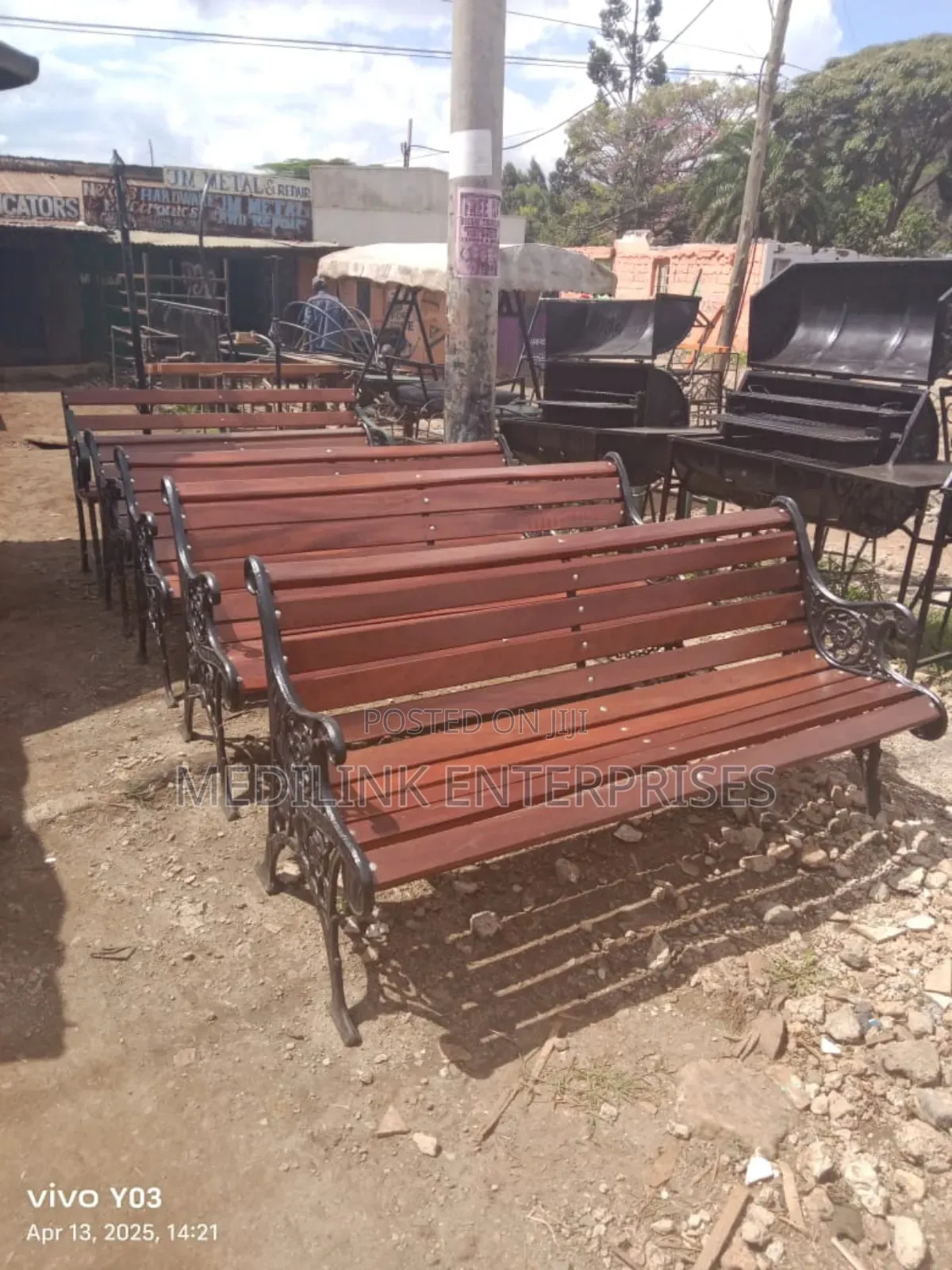 V _Shaped Cast Legs Wooden Outdoor Bench