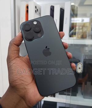 Apple iPhone 16 Pro 256 GB Black - main view