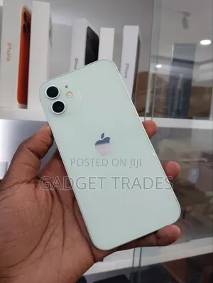 Apple iPhone 12 64 GB